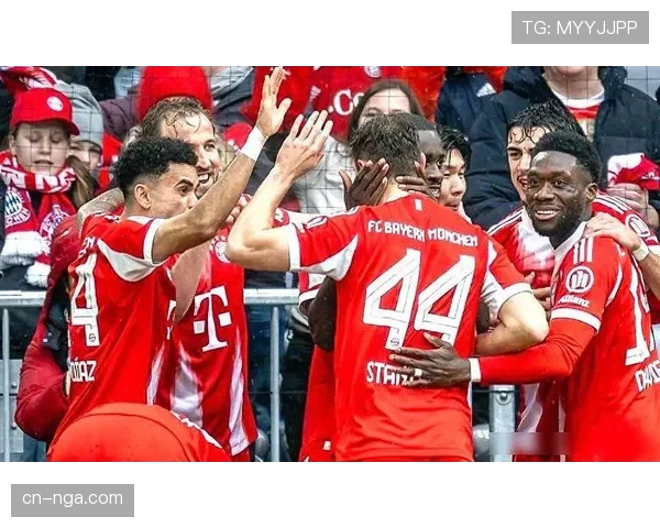 拜仁vs法兰克福上半场射门比15-1，预期进球值悬殊